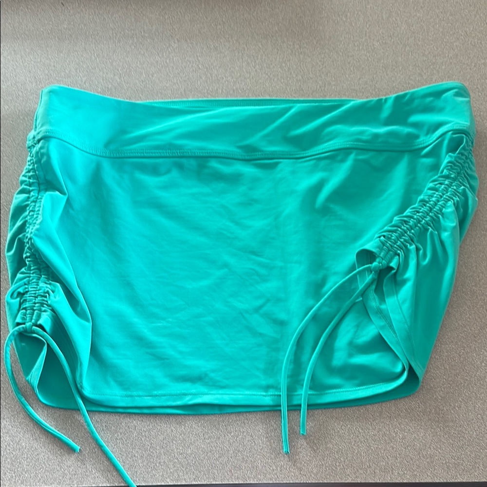 Athleta Turquoise Ruched swim material skirt